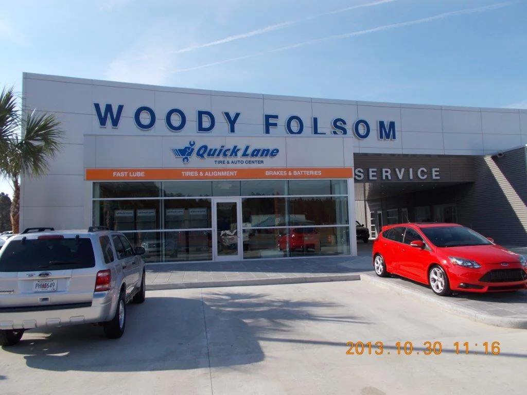 The prototype adapts to another dealership frontage and vehicle setting.